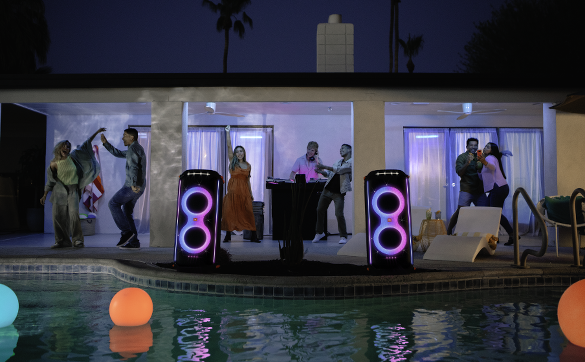 JBL 710 en situation